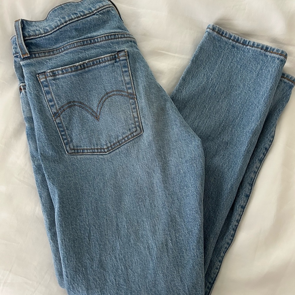 Levi's Wedgie Icon Fit High Waist Ankle Jeans